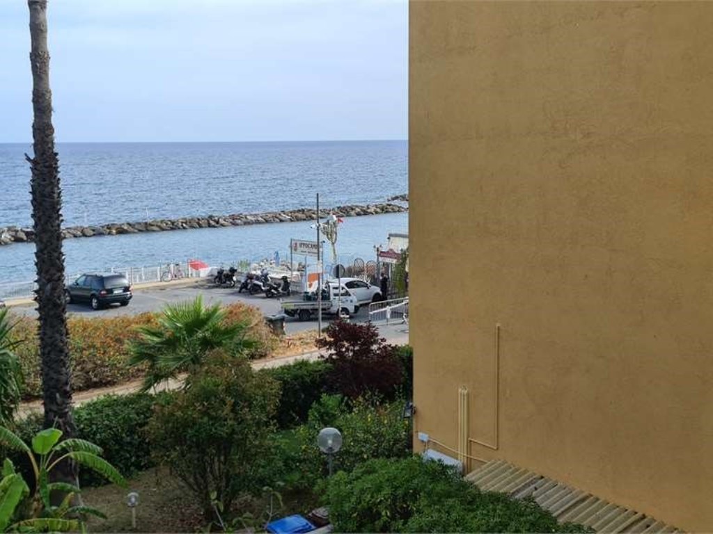 Appartamento in vendita a Sanremo via marinella