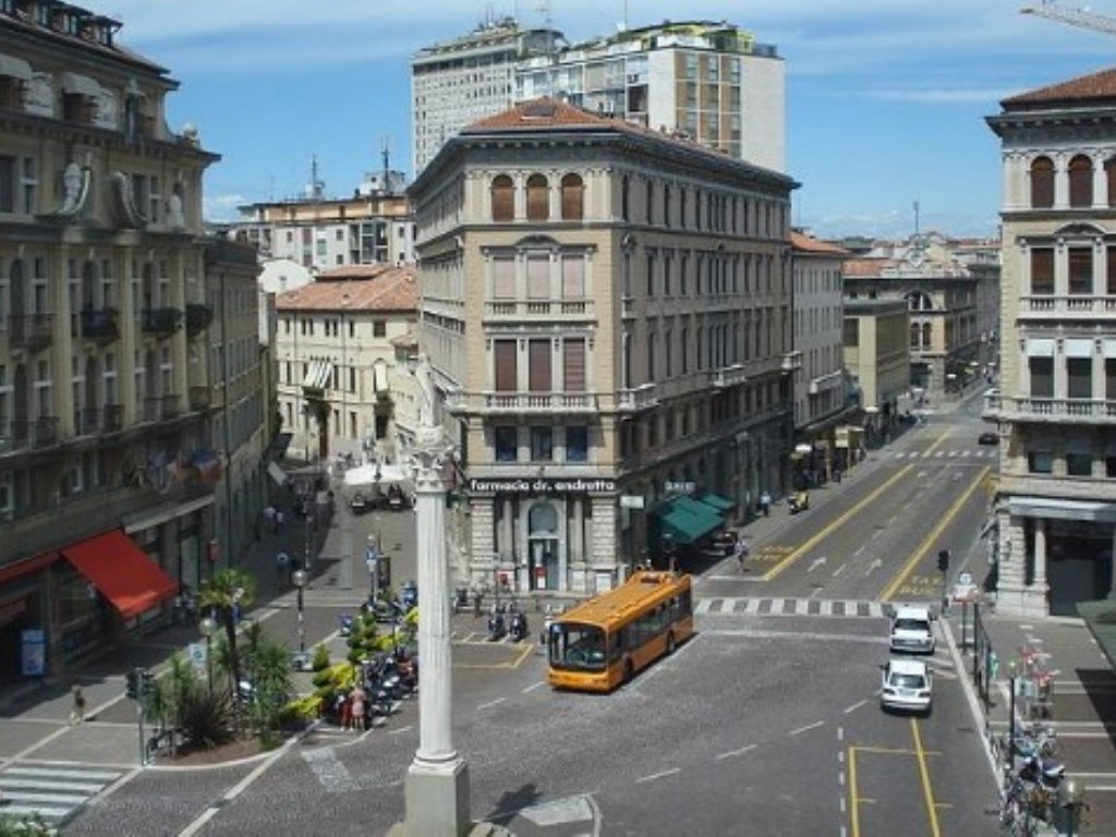 Ufficio in vendita a Padova via sant'andrea