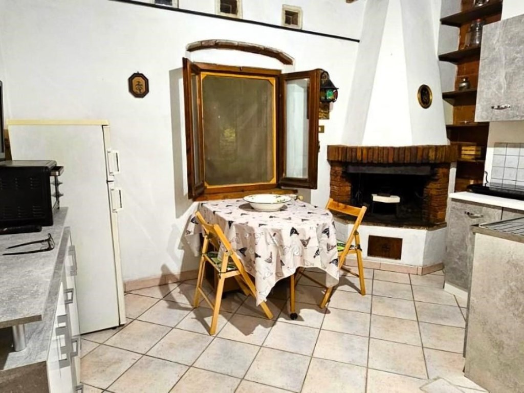 Appartamento in vendita a Colle di Val d'Elsa via della Ruota, 53034