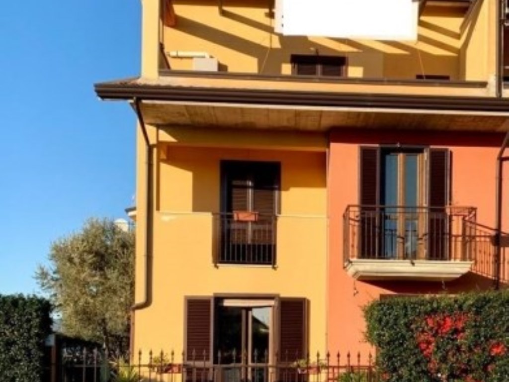 Villa a Schiera in vendita a Riardo piazza de nuccio