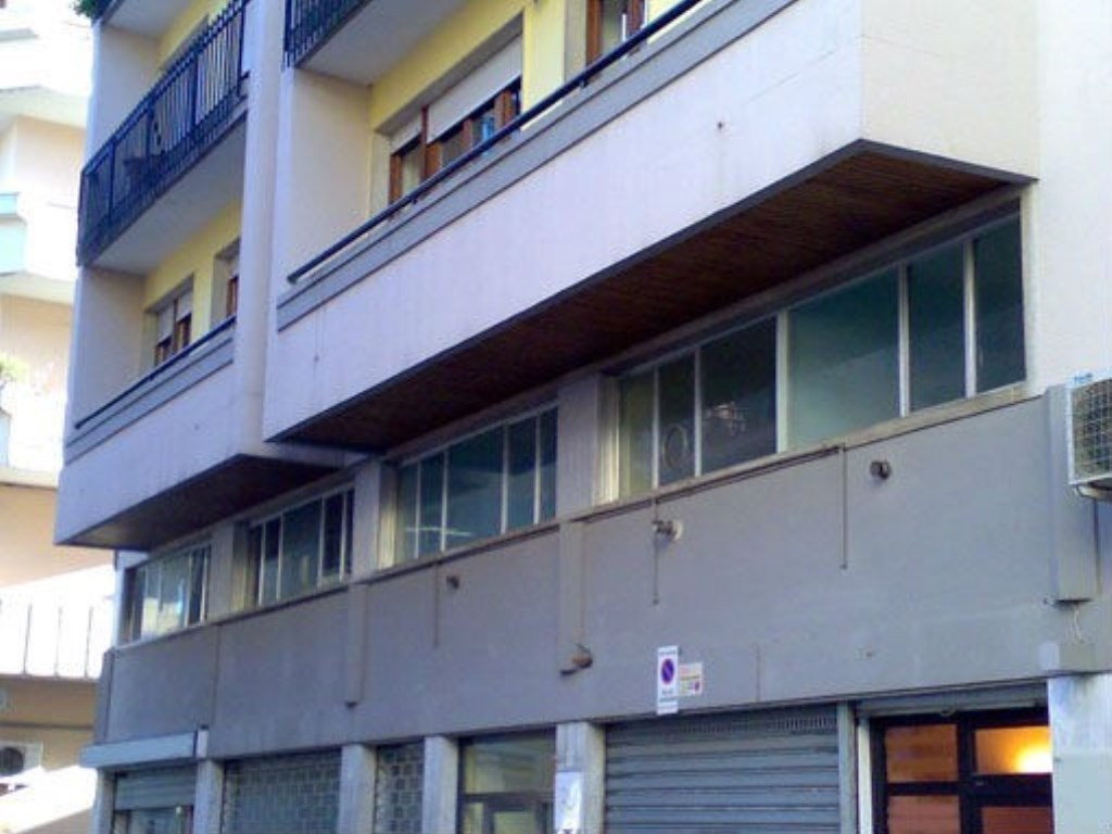 Ufficio in affitto a Pescara via n. Fabrizi