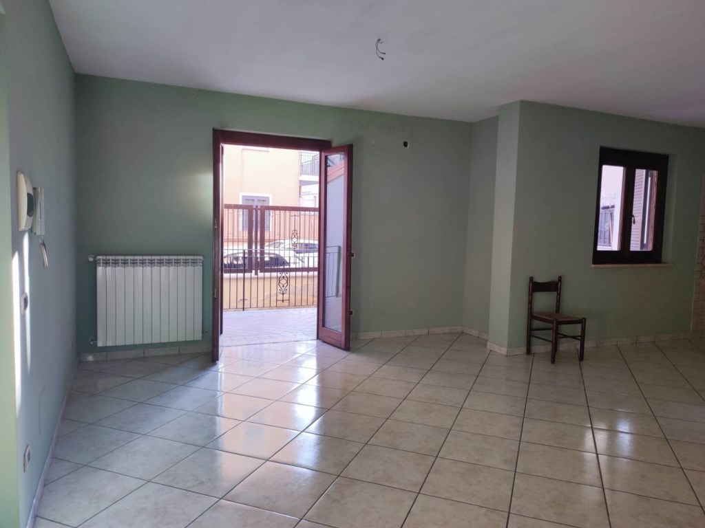 Appartamento in vendita a Orta di Atella via d.C. Pelini