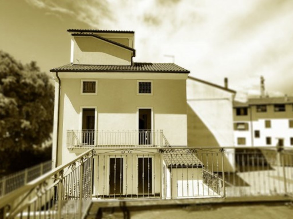 Casa Indipendente in vendita a Vicenza
