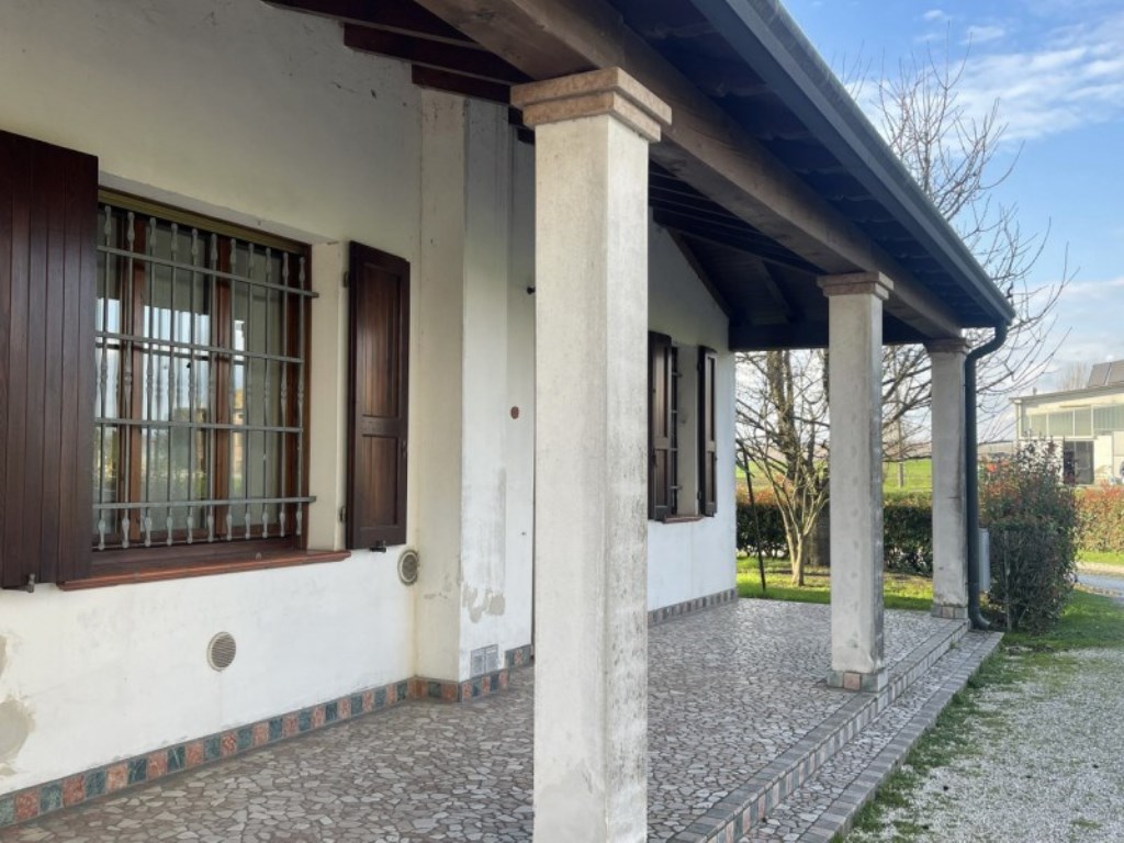 Porzione di Casa in vendita a Motteggiana