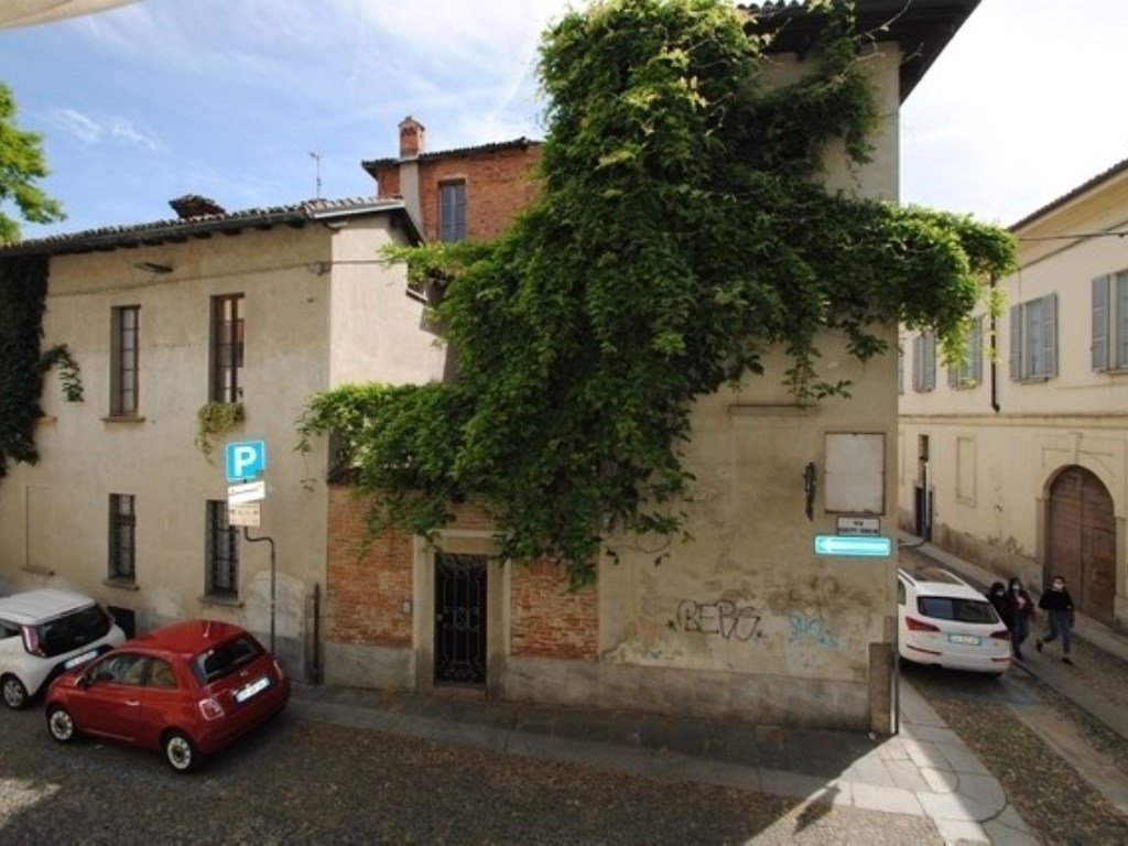 Appartamento in vendita a Pavia via Giuseppe Robolini, 1