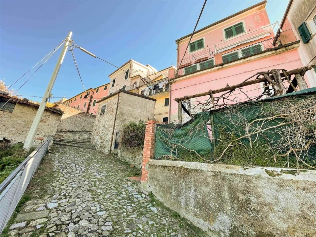 Casa a Schiera in vendita a Vezzano Ligure