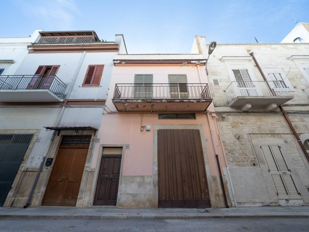 Casa Indipendente in vendita a Palo del Colle via Monterosa 20