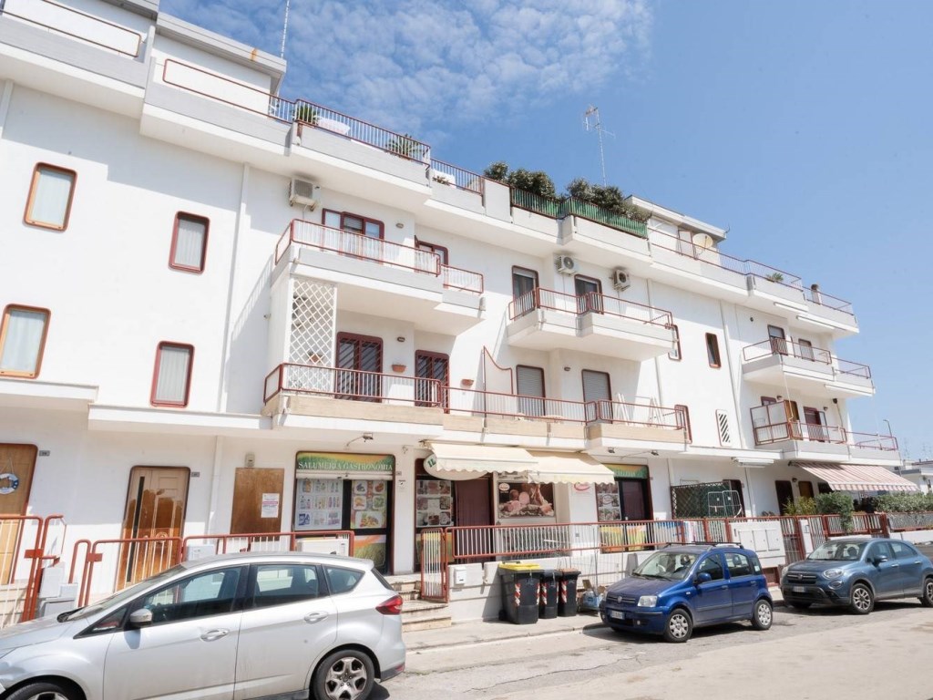 Appartamento in vendita a Palo del Colle viale mediterraneo 31
