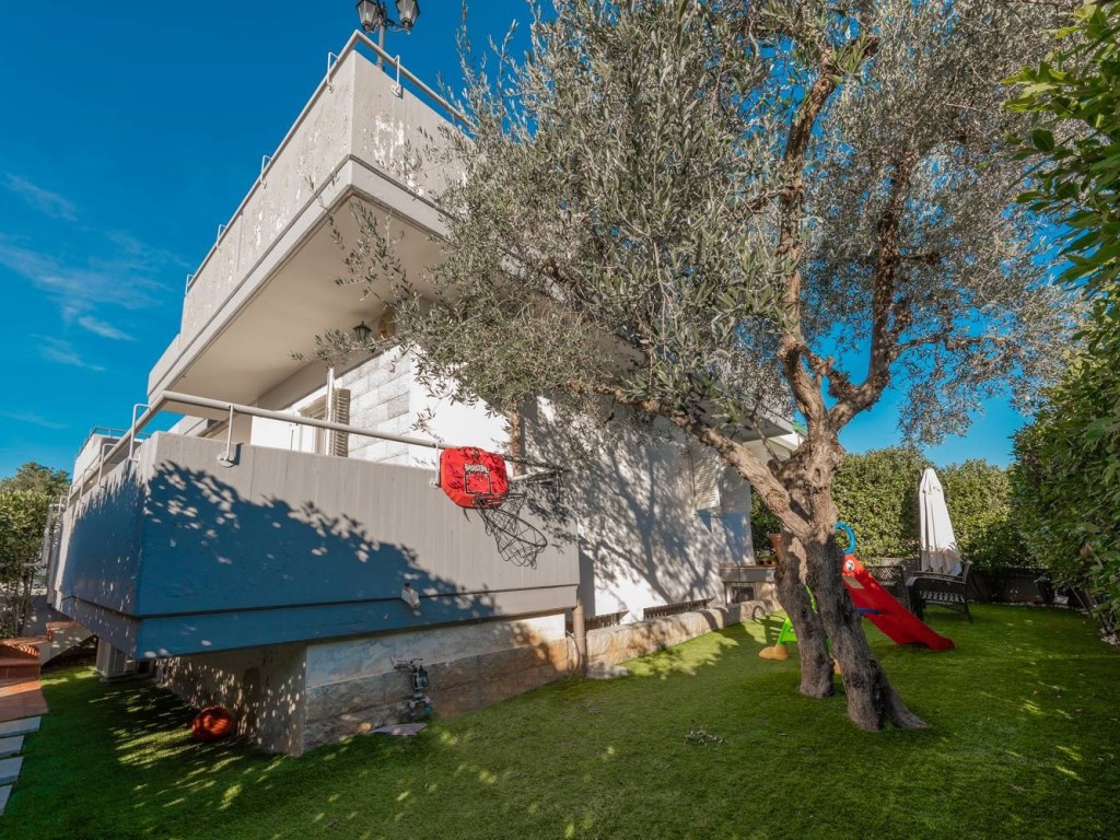 Villa in vendita a Palo del Colle contrada Auricarro 23/a
