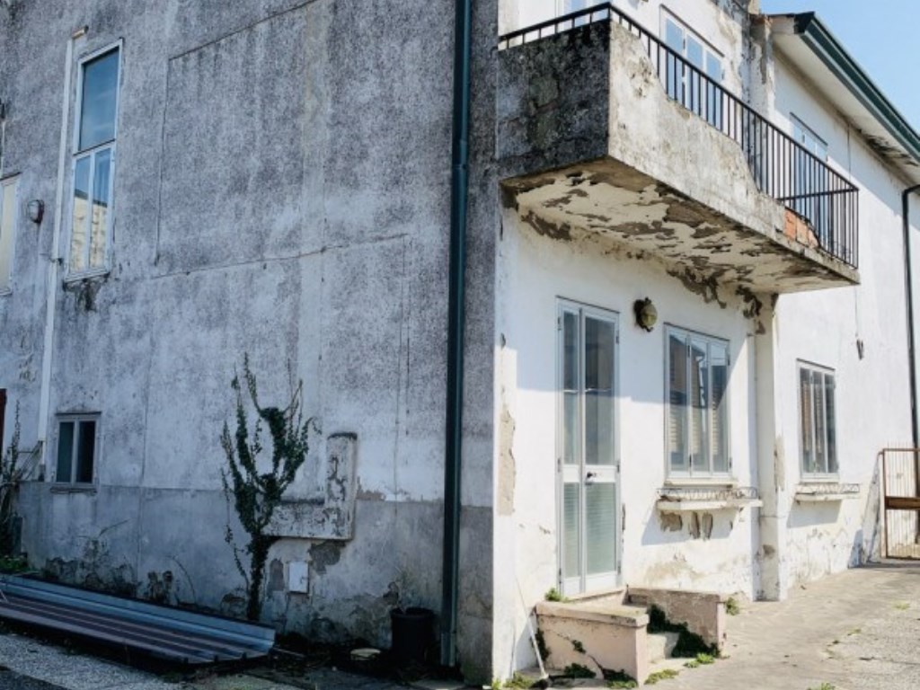Porzione di Casa in vendita a Ospedaletto Euganeo via roma