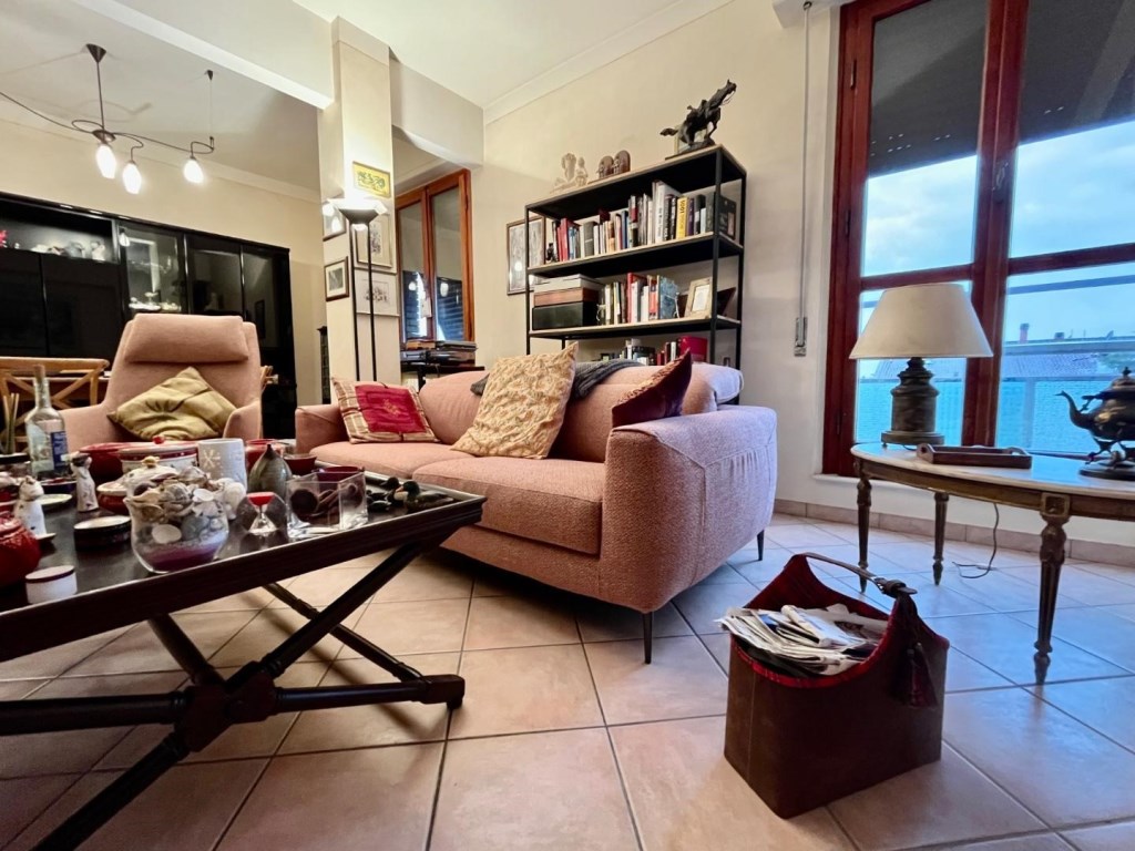 Appartamento in vendita a Pontedera via Vittorio Veneto