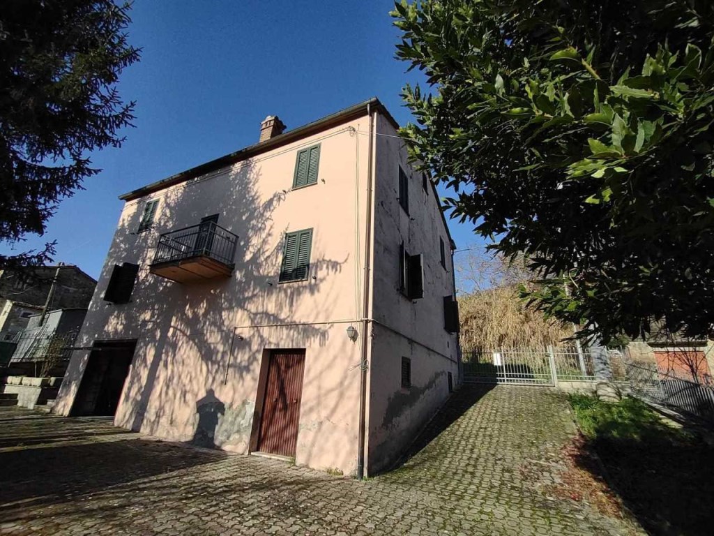 Casa Indipendente in vendita a Serra San Quirico via Clementina, 230