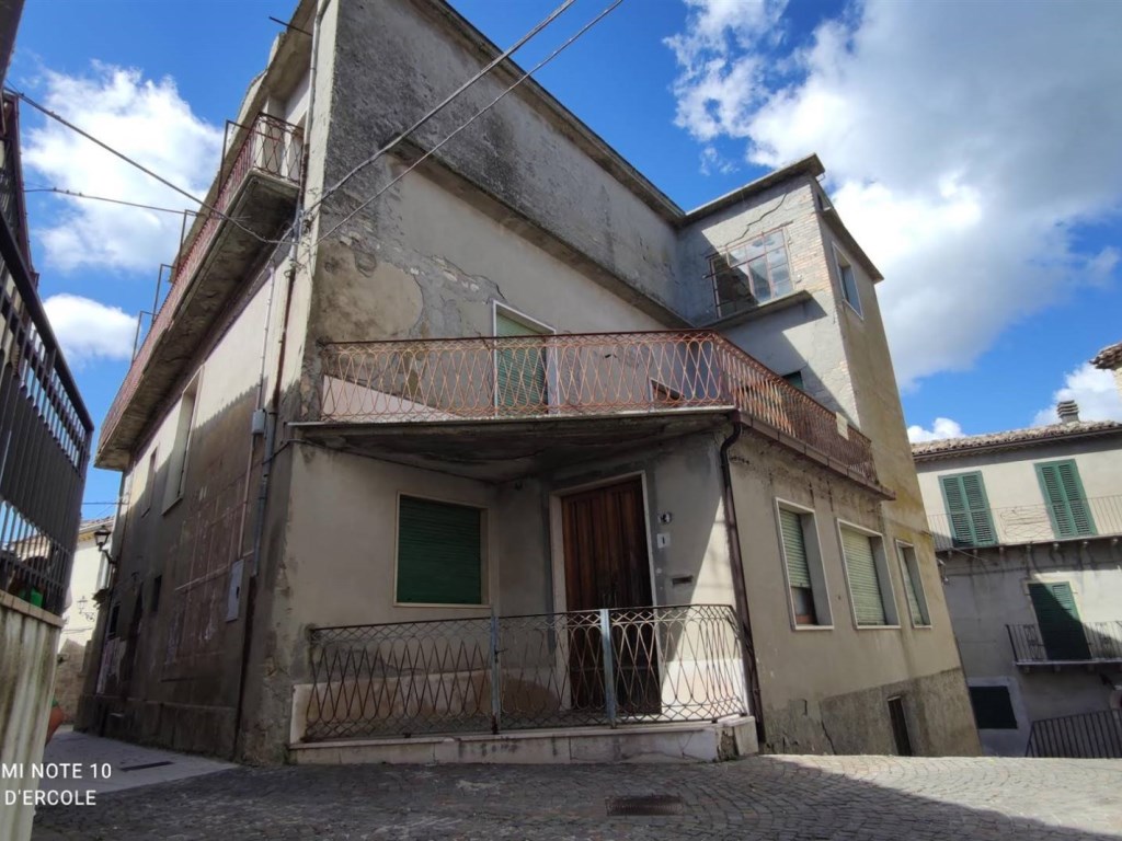 Casa a Schiera in vendita a Montemitro