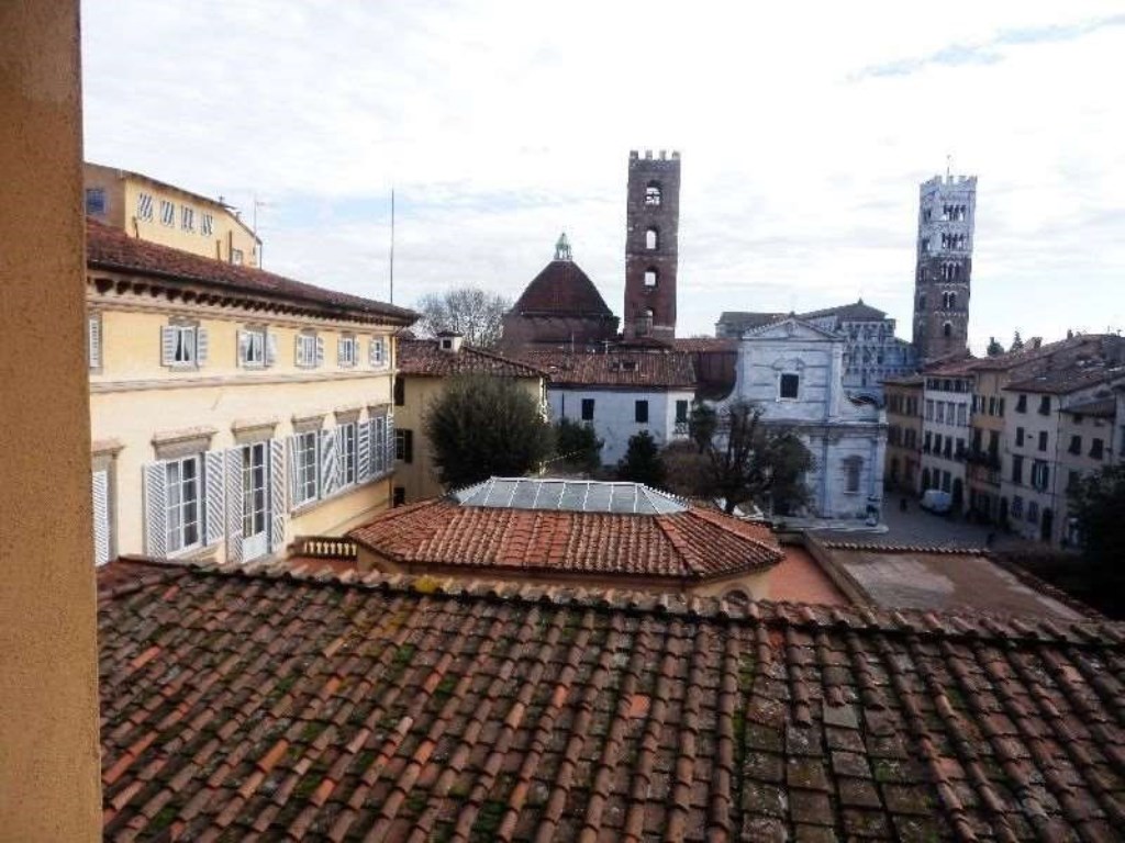 Appartamento in vendita a Lucca lucca centro storico