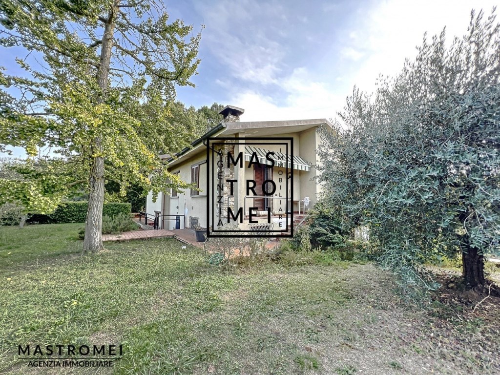 Villa in vendita a Castelfranco di Sotto via Dori 10