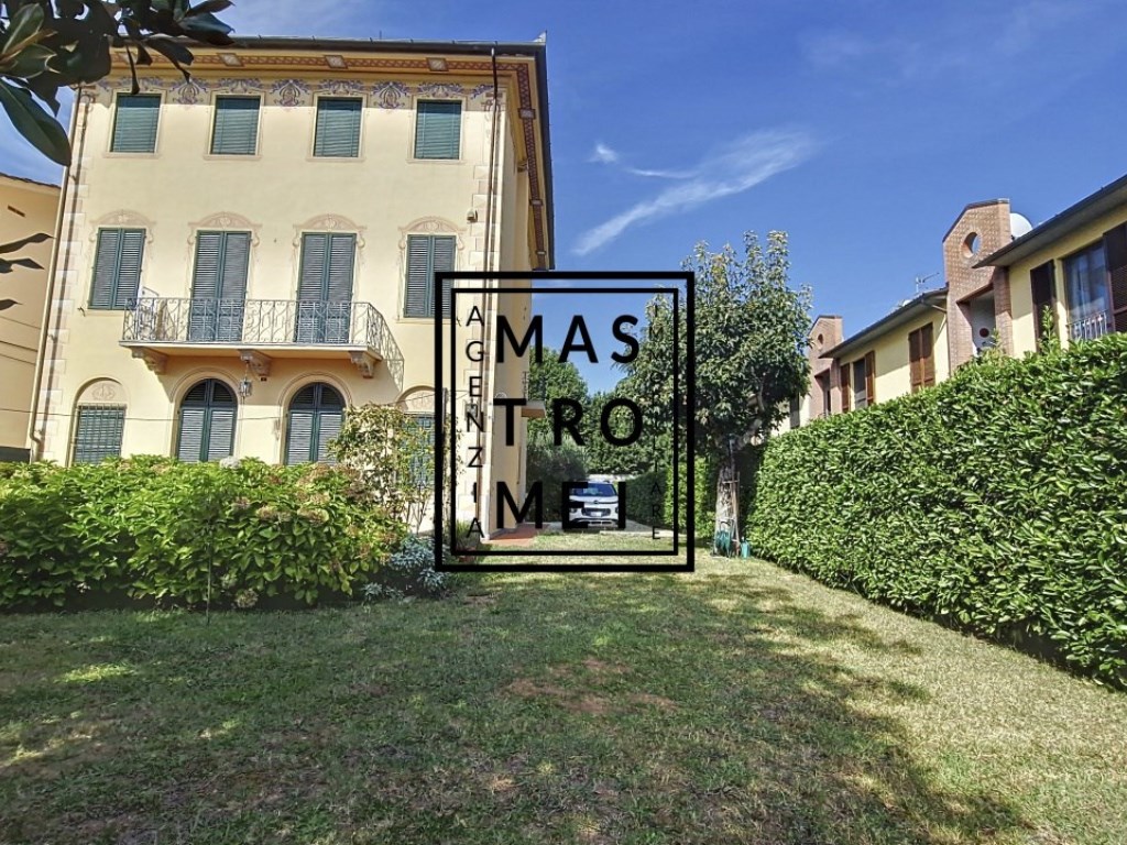 Villa in vendita a Capannori via Del Parco