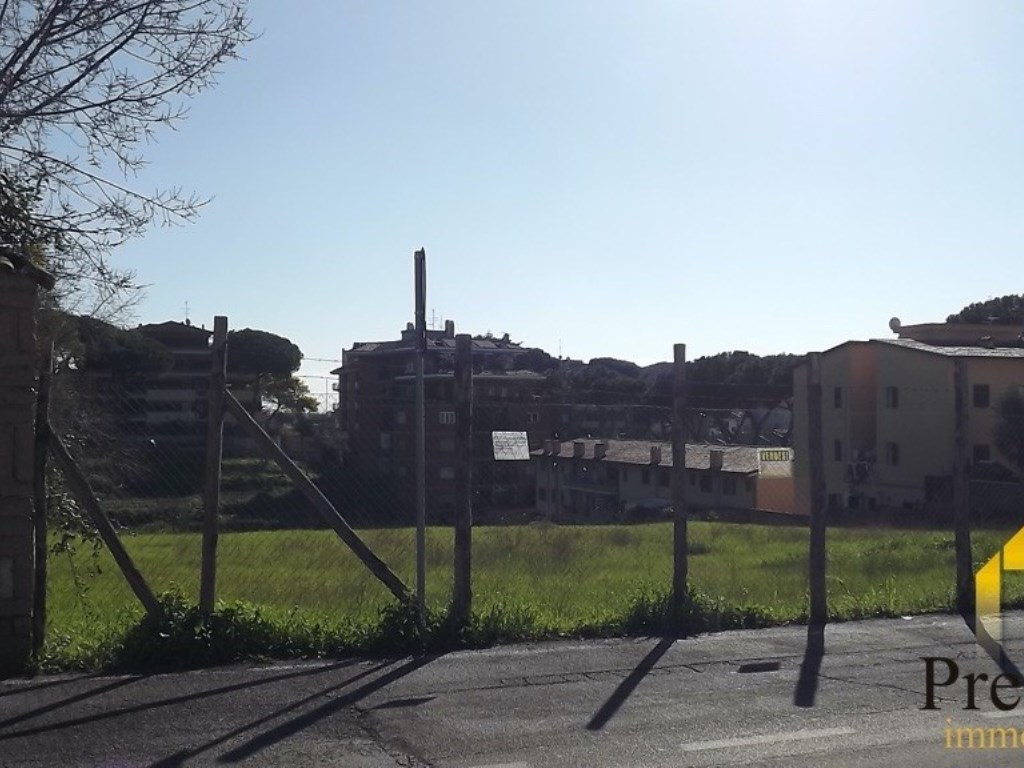 Terreno Agricolo in vendita a Roma via degli estensi 63