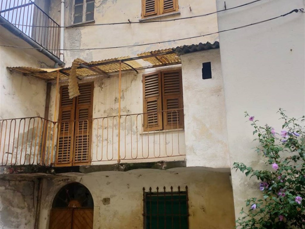 Casa Semindipendente in vendita a Stazzano
