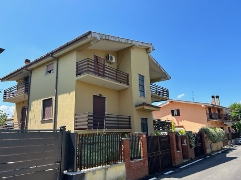 Appartamento in vendita a Guidonia Montecelio via dei Gerani, 9