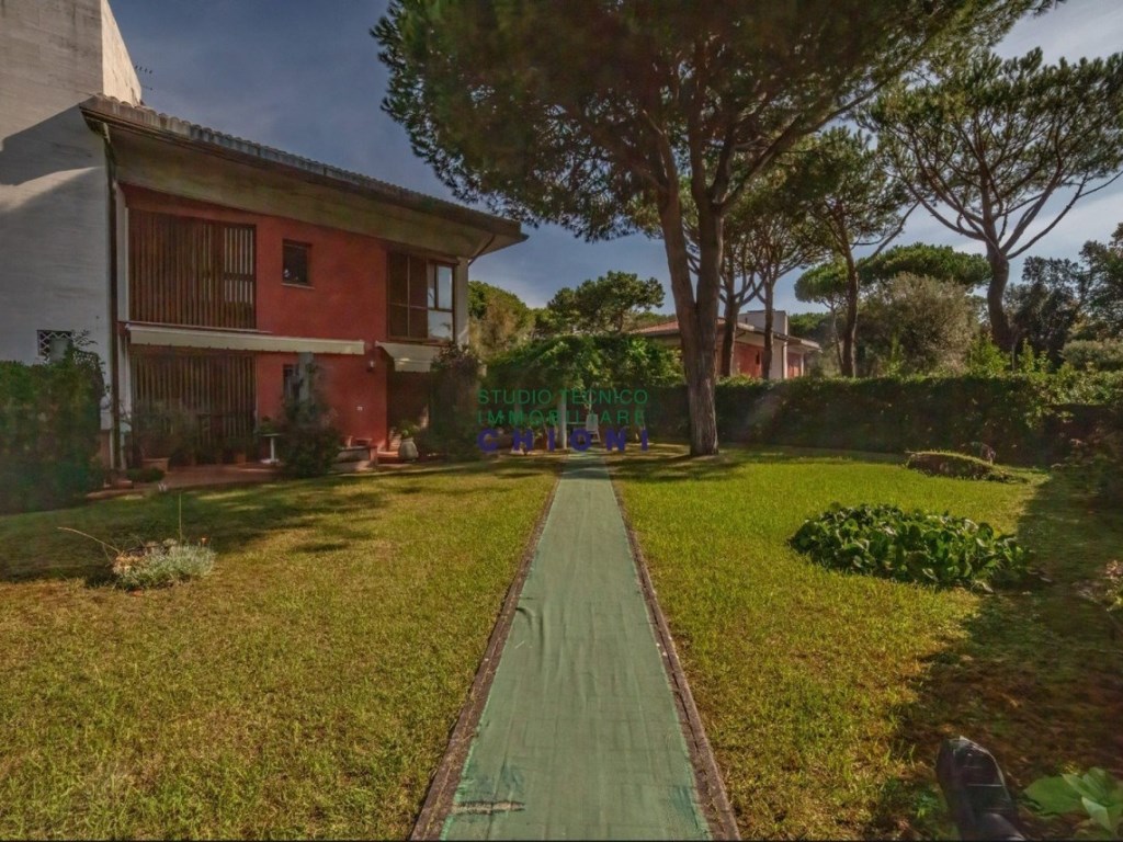 Villa in vendita a Massa via lucca, 13