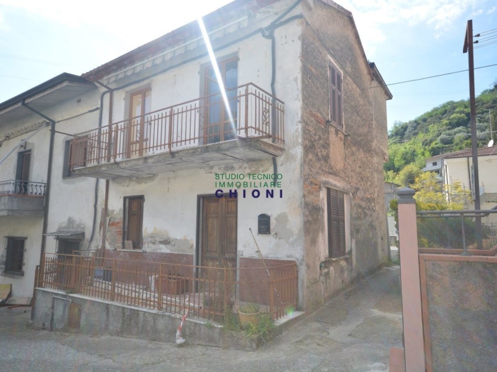 Casa Semindipendente in vendita a Montignoso via san rocco,