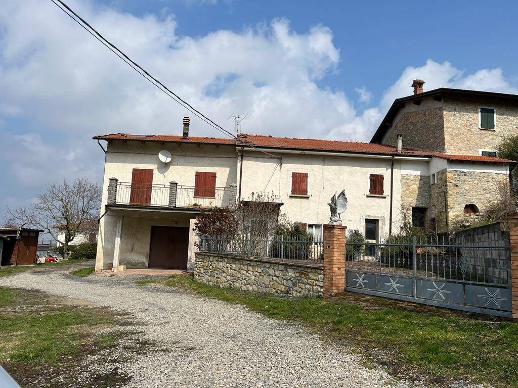 Casa Semindipendente in vendita a Pellegrino Parmense