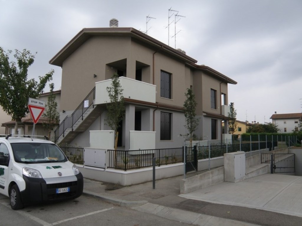 Casa Semindipendente in vendita a Ravenna