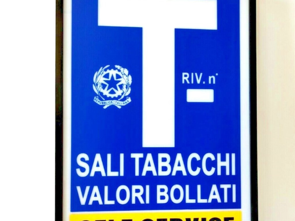Bar/Tabacchi in vendita a Castelnuovo Magra