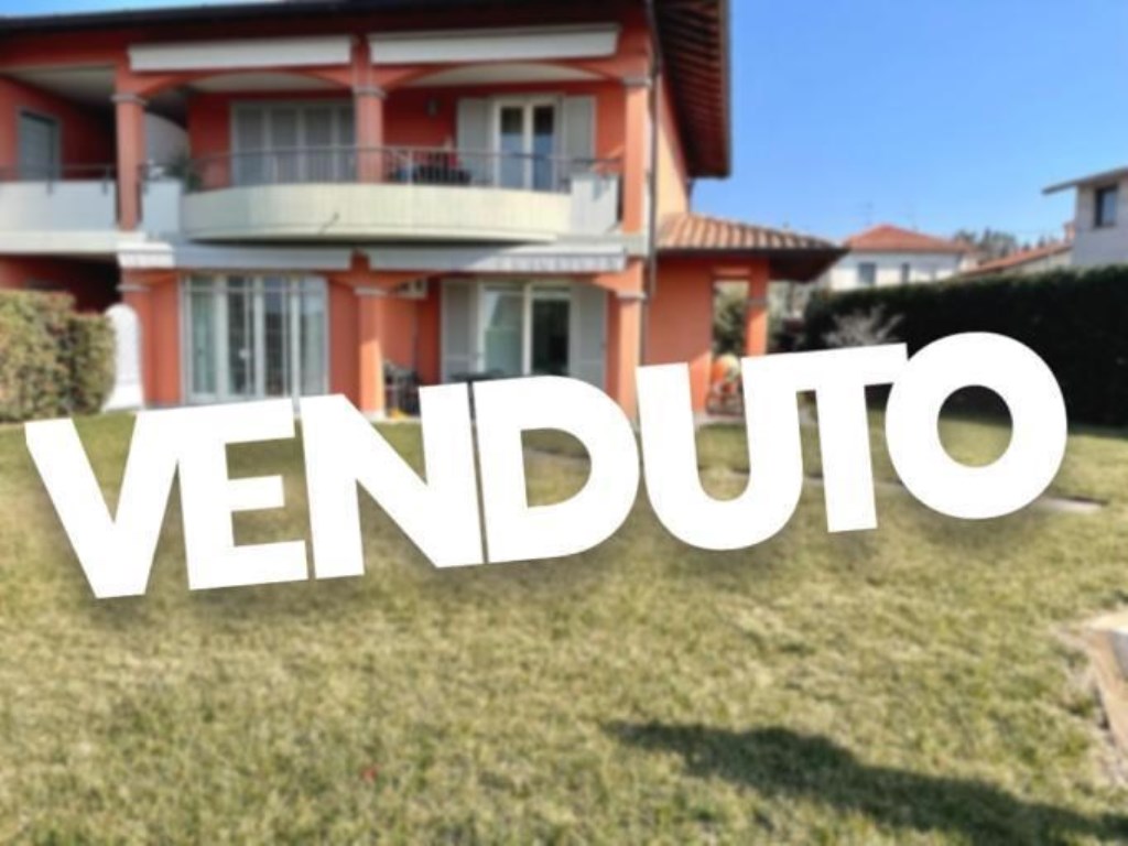 Appartamento in vendita a Mornago via Carducci