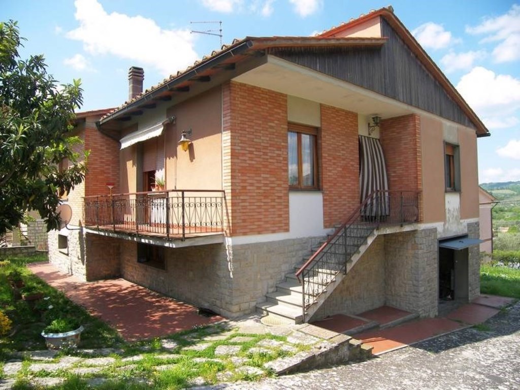 Casa Indipendente in vendita a Sinalunga
