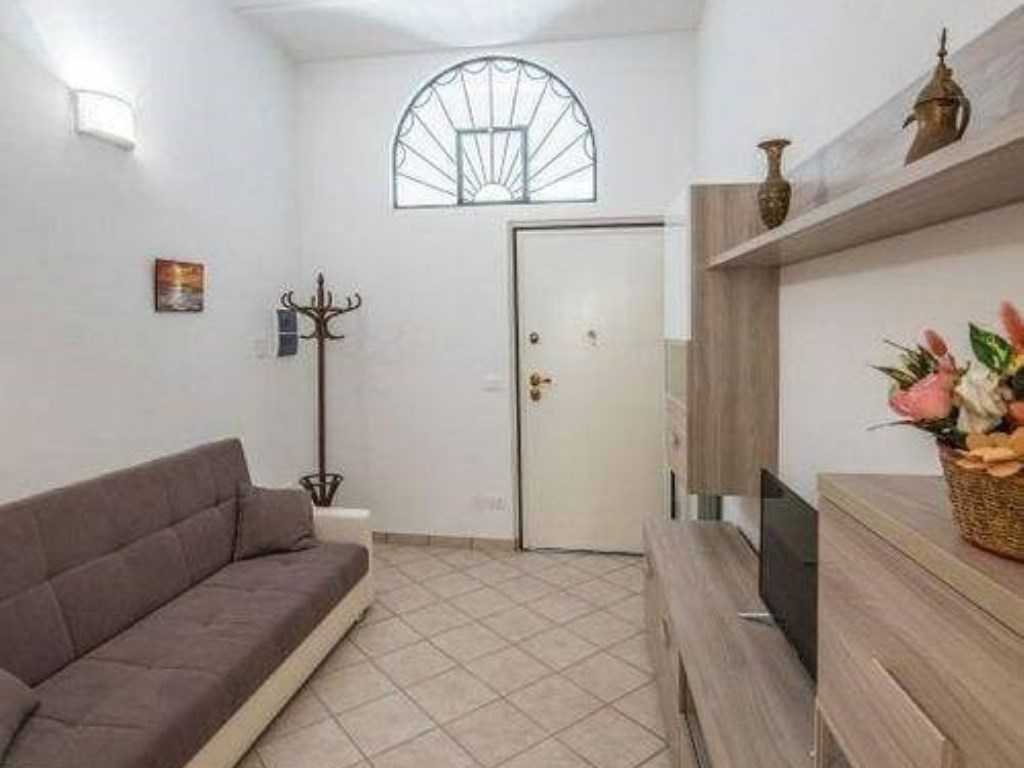 Appartamento in vendita a Finale Ligure via Torcelli