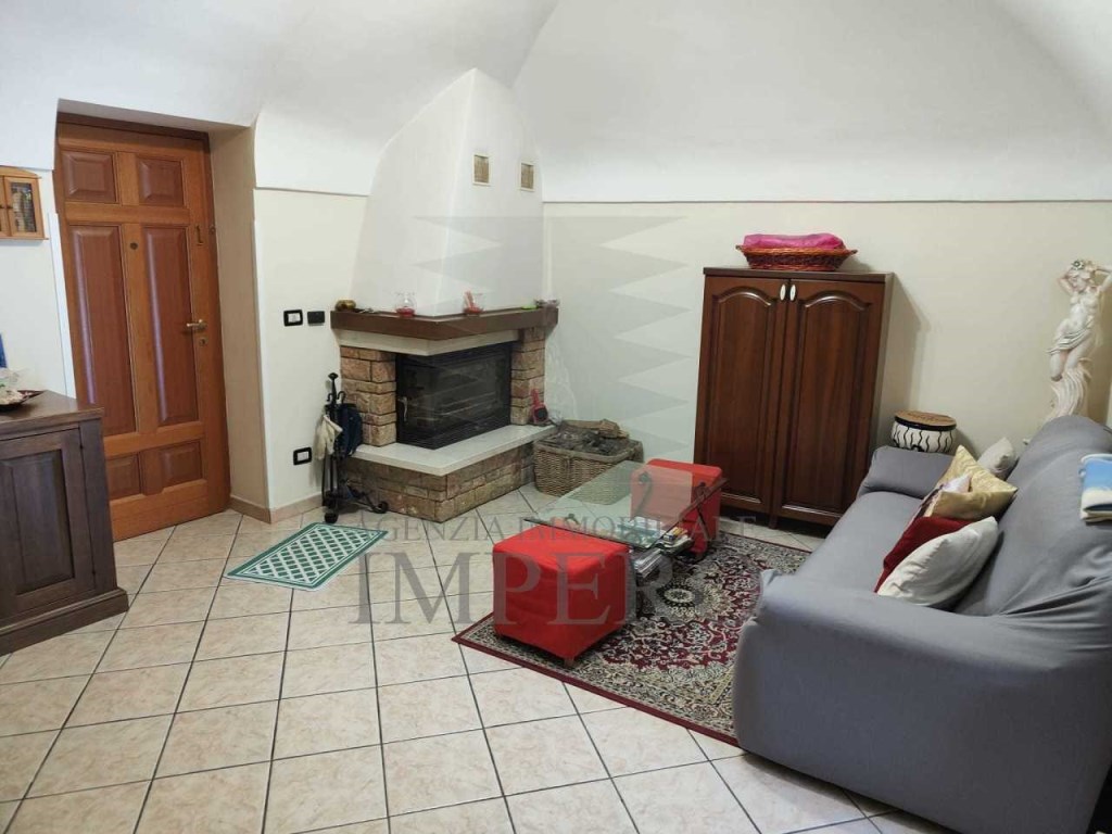 Porzione di Casa in vendita a Ventimiglia via Murinai, 78
