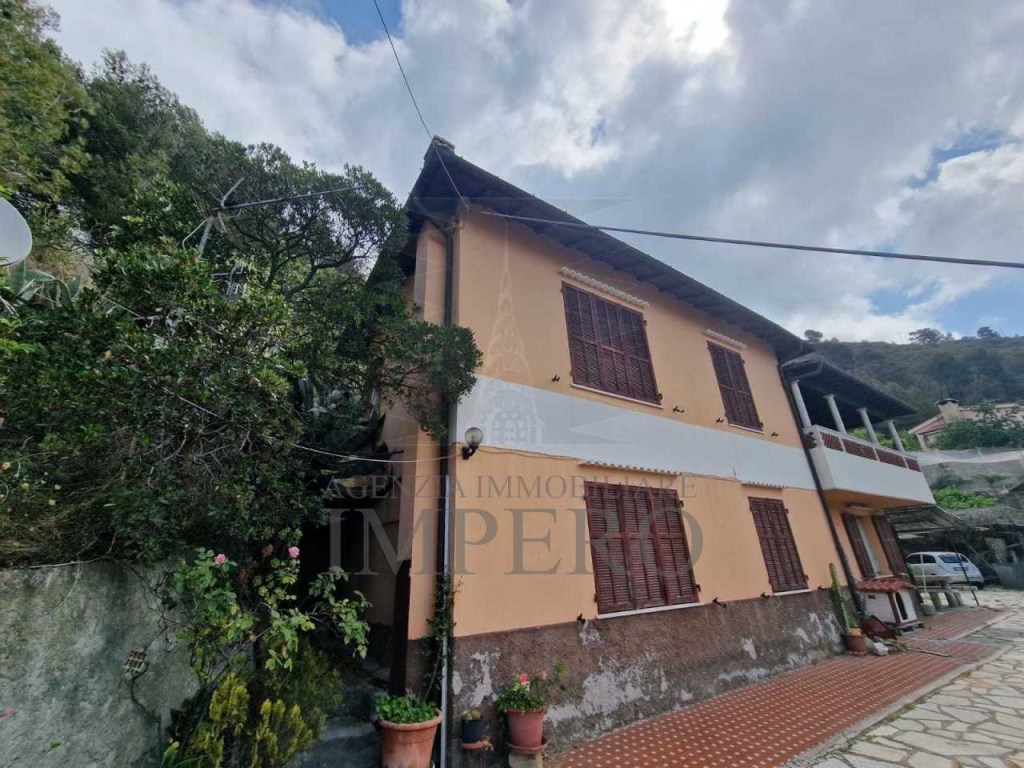Casa Indipendente in vendita a Ventimiglia corso Limone Piemonte, 240