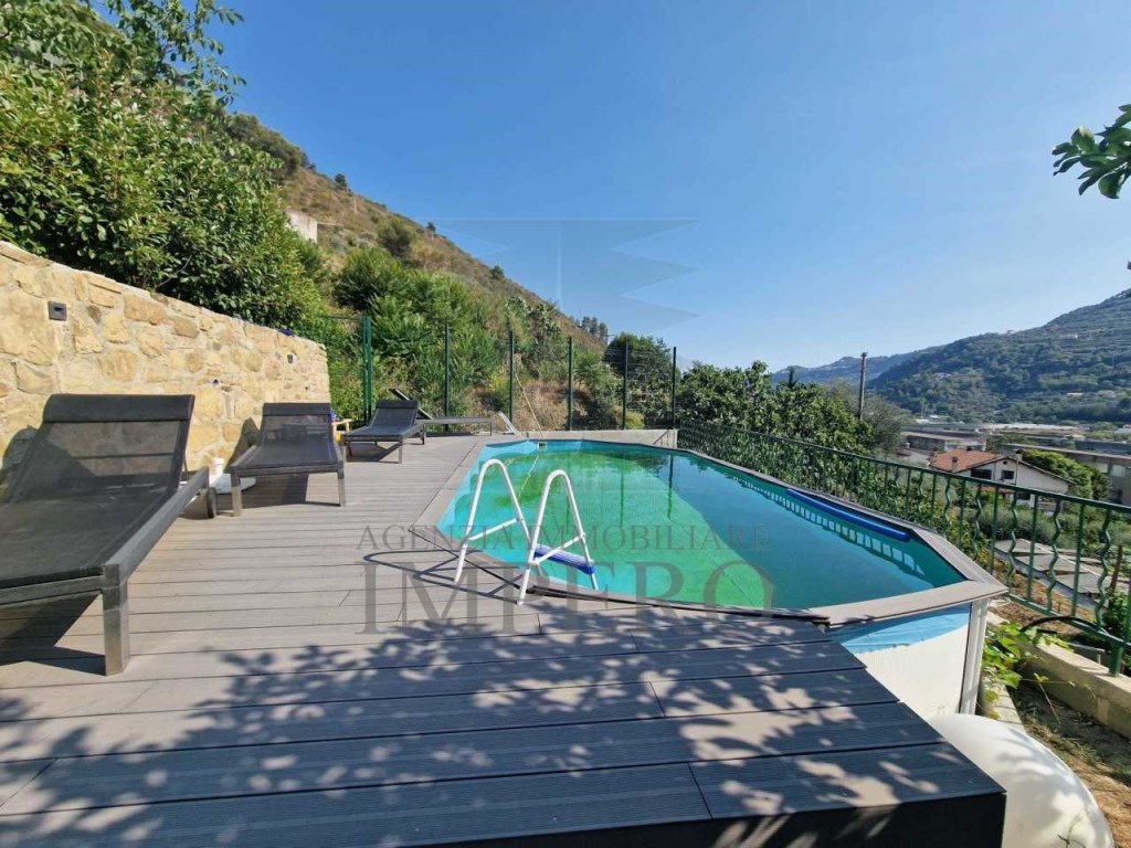 Villa in vendita a Ventimiglia corso Limone Piemonte, 248