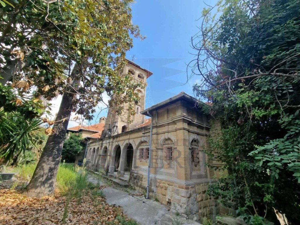 Villa in vendita a Ventimiglia corso Nizza, 37