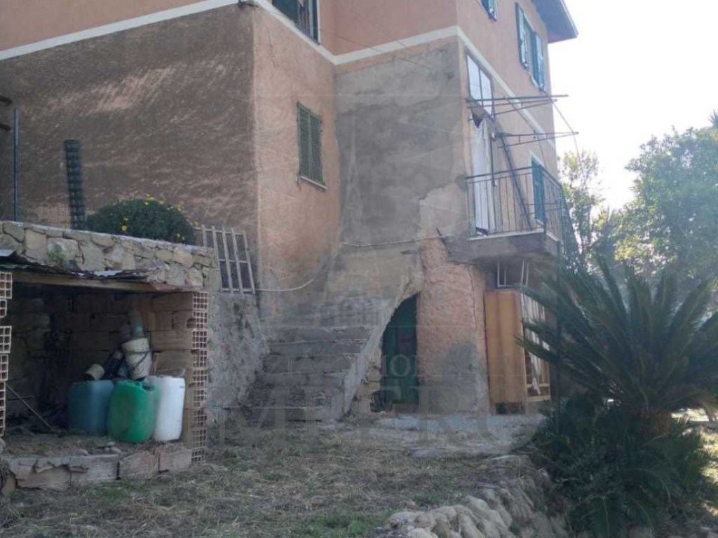 Porzione di Casa in vendita a Ventimiglia località Casette, 4