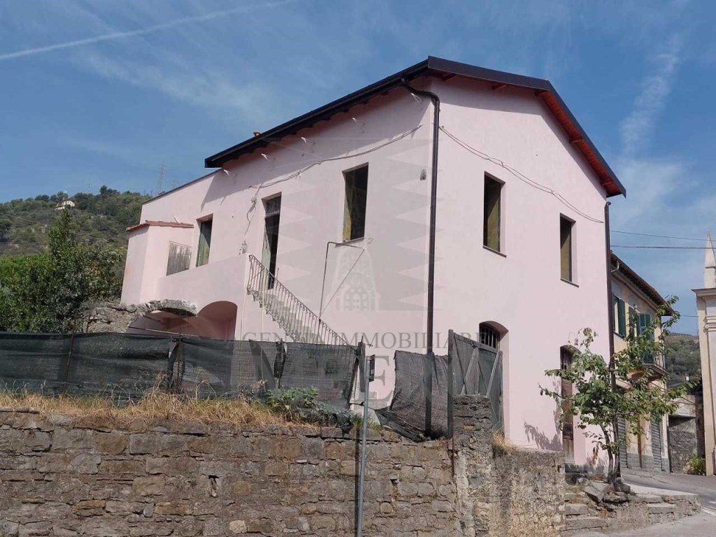 Casa Indipendente in vendita a Camporosso via Roma,