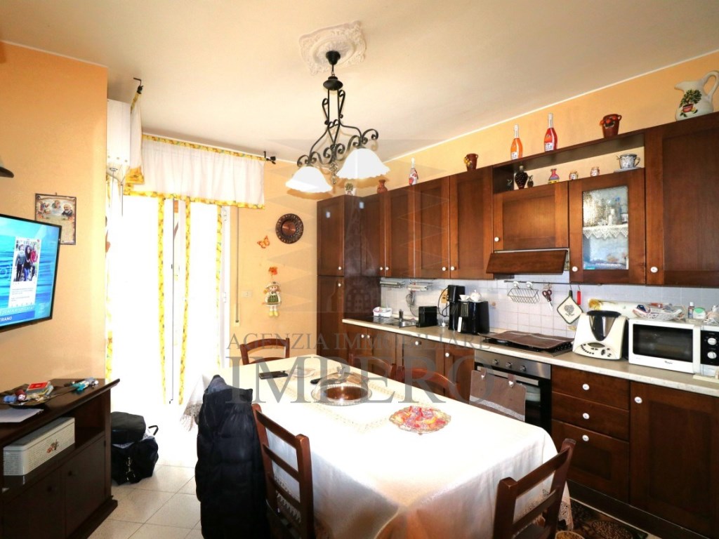 Porzione di Casa in vendita a Ventimiglia via Sant'Anna, 18