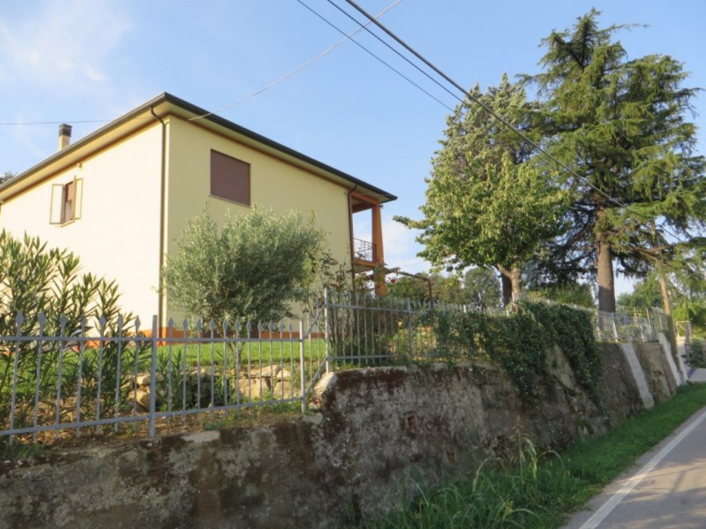 Casa Indipendente in vendita a Vo' via Guglielmo Marconi