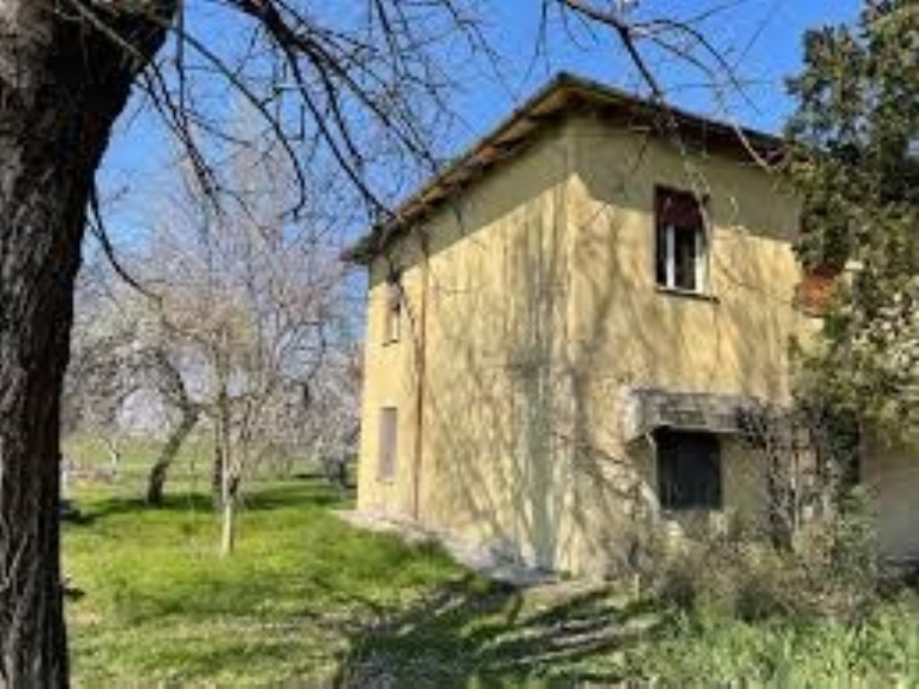 Casa Indipendente in vendita ad Abano Terme viale Colli Euganei