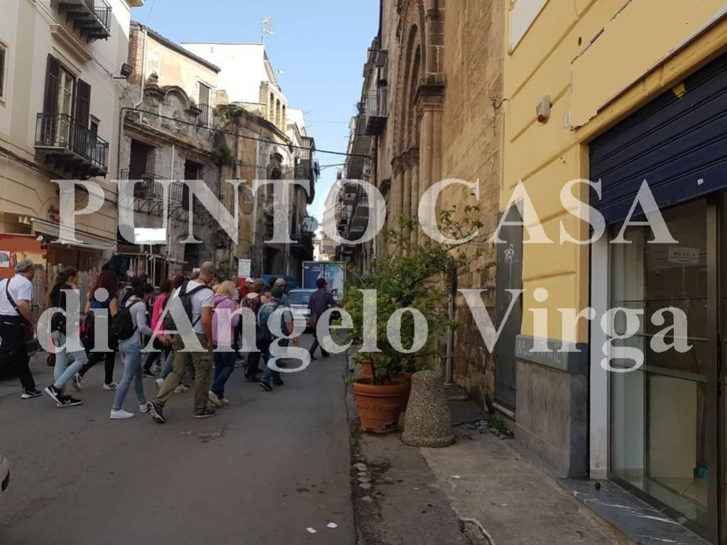 Negozio in vendita a Palermo via francesco raimondo 1