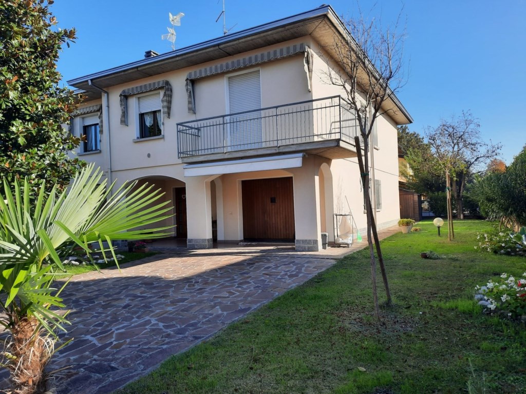 Villa in vendita a Campagnola Emilia via baccarini N° 17/b
