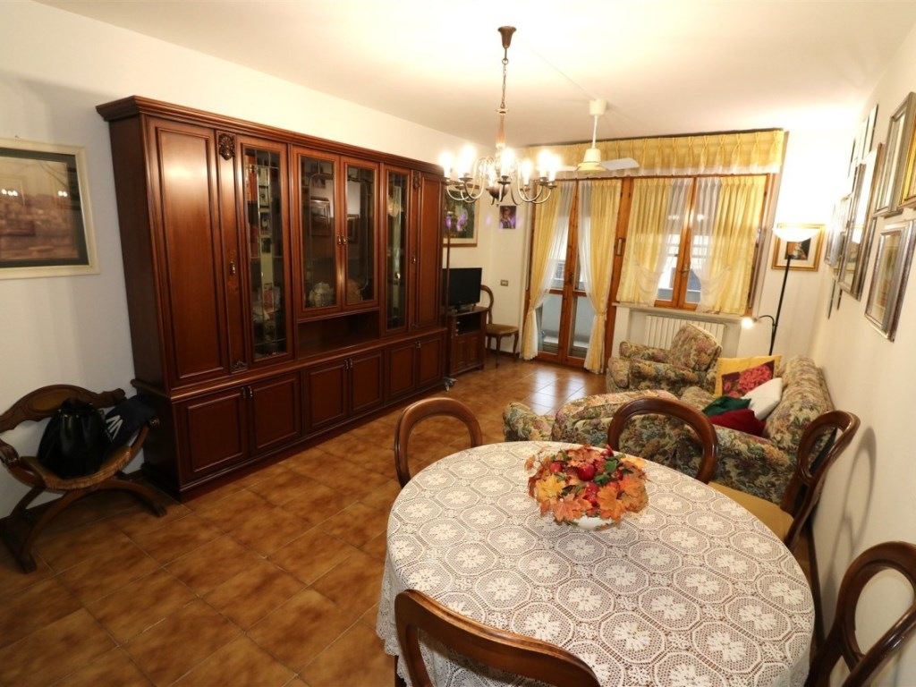 Appartamento in vendita a Parma strada Montanara, 560