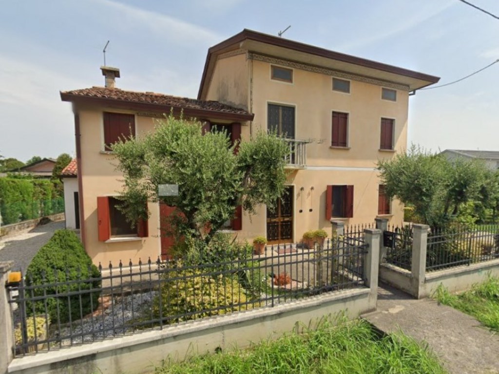 Casa Indipendente in vendita a Veggiano via s. Antonio