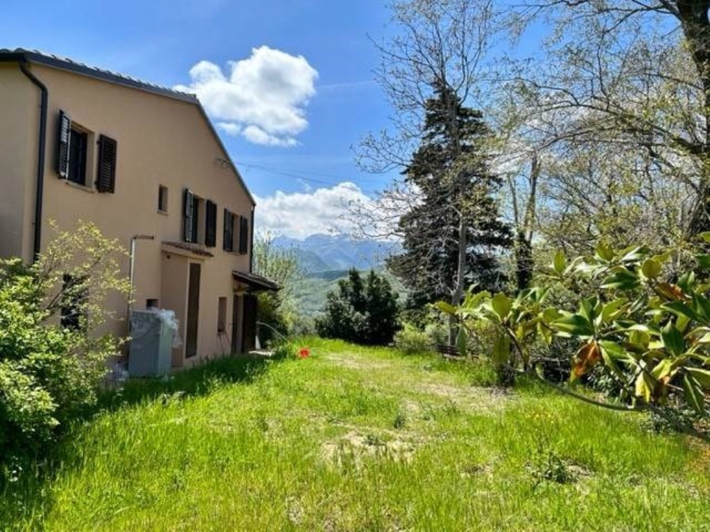 Villa in vendita a Cessapalombo contrada Casigliano 1