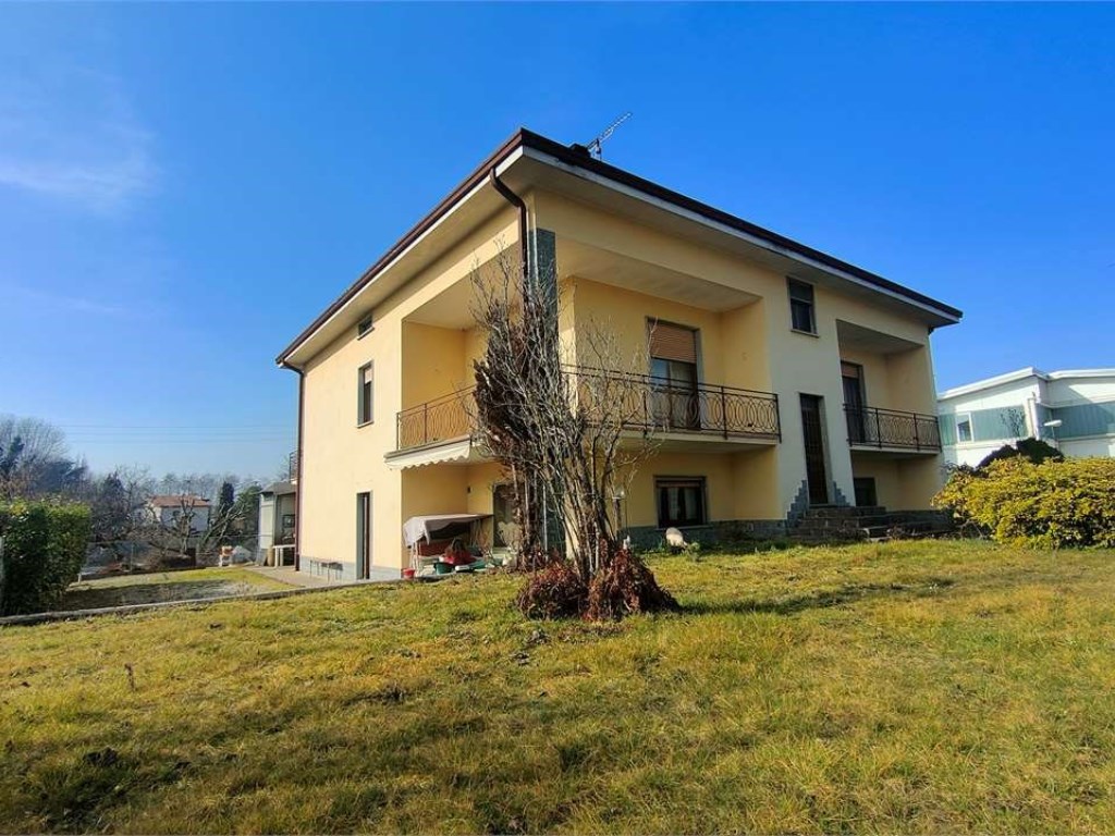 Villa in vendita a Olgiate Comasco