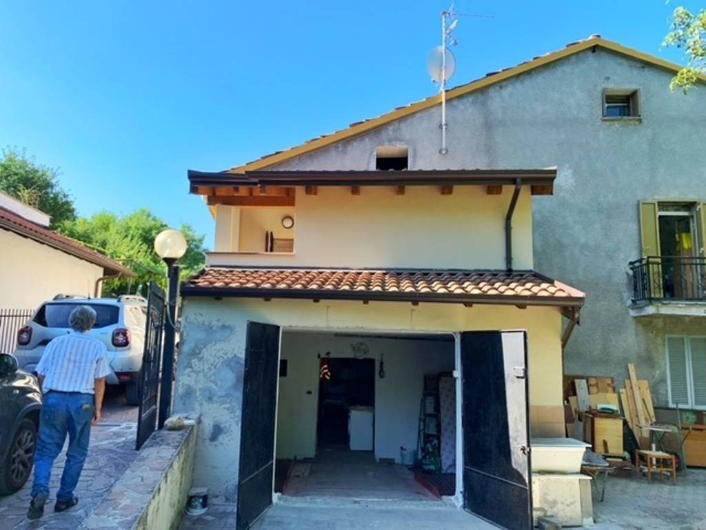 Casa Semindipendente in vendita a Godiasco Salice Terme