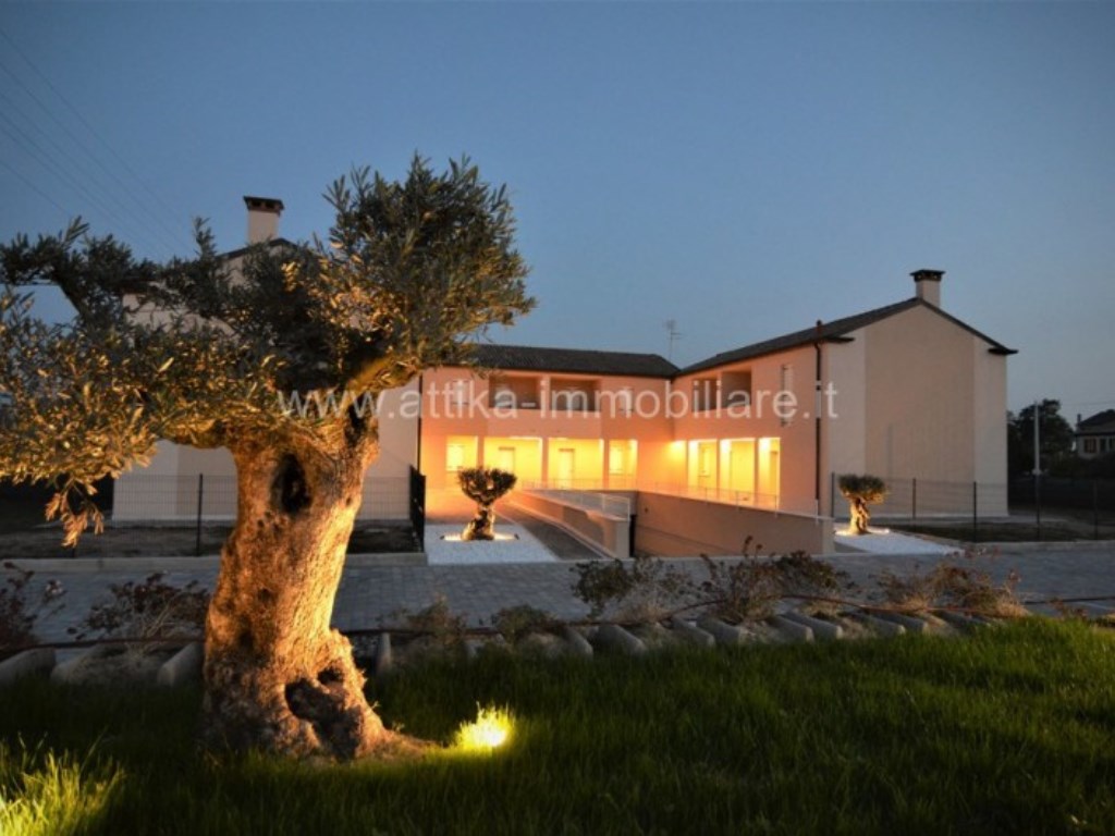 Porzione di Casa in vendita a Battaglia Terme via Rivella 27