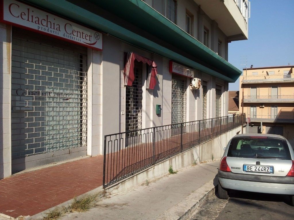Negozio in vendita a Ragusa viale dei platani