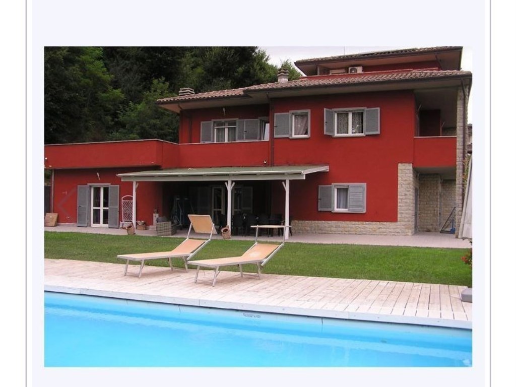 Villa in vendita a Deruta via monte cerviano